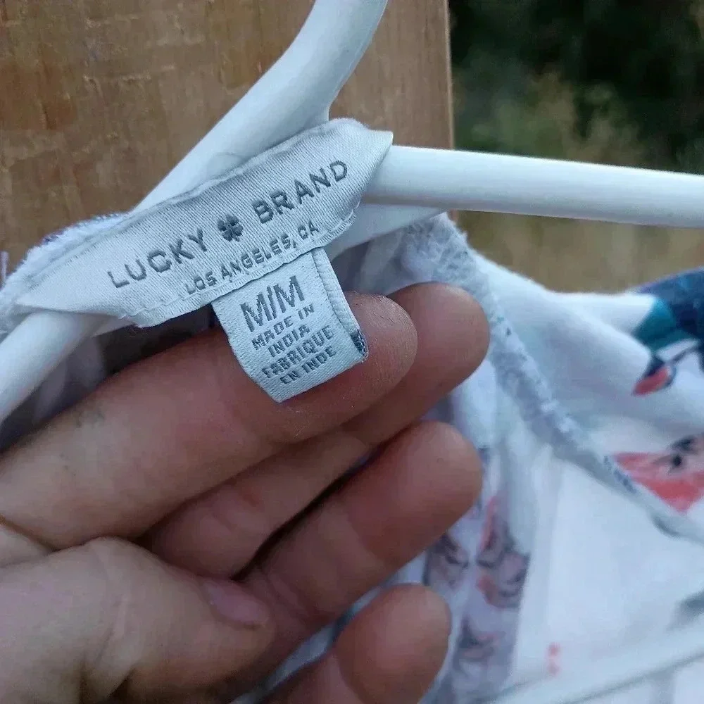 White floral short sleeve Lucky Brand t-shirt - Picture 2 of 4